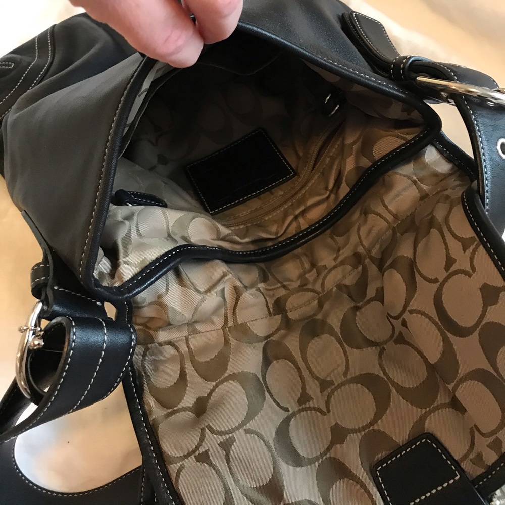 Coach - Picture 5 of 6